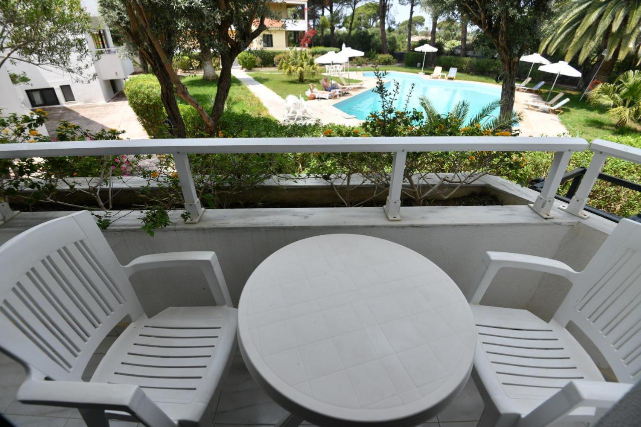 Niki Hotel Apartments Ialysós Eksteriør bilde